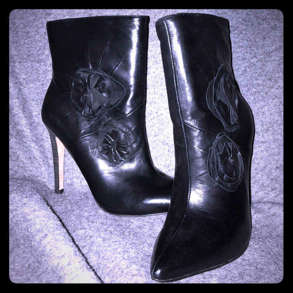 Vince Camuto Black Leather Ankle Booties with Floral Appliqués
